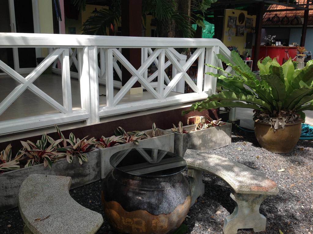 拉威桑迪之家酒店 Rawai 外观 照片